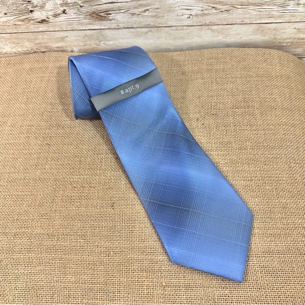 🌸NWT- Apt 9- Blue 99% Silk Men’s Tie